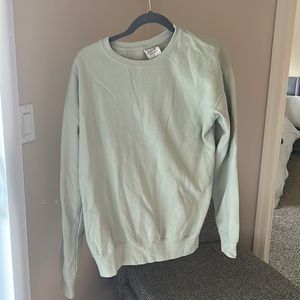 Light green vintage crewneck sweatshirt